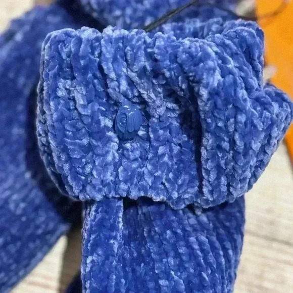 Kurt Geiger London women’s blue chunky ribbed chenille mittens size OS - Picture 6 of 7